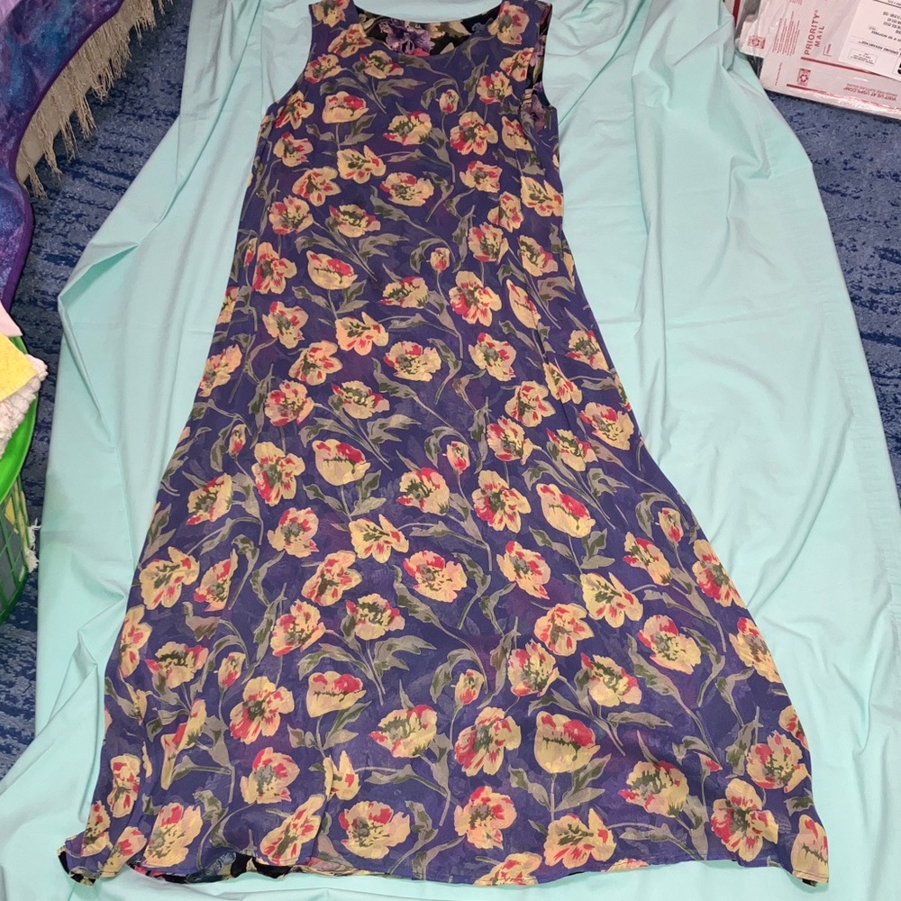 Elegant Floral A-Line Reversible full length dress - Picture 5 of 7